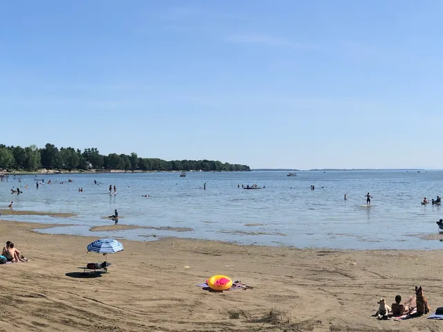 Véranda arrière donnant sur le Lac Champlain